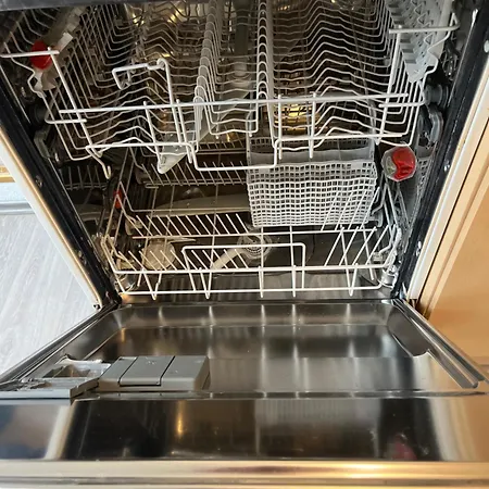 Holiday home - Am Bahnhof Mit Wlan & Garten