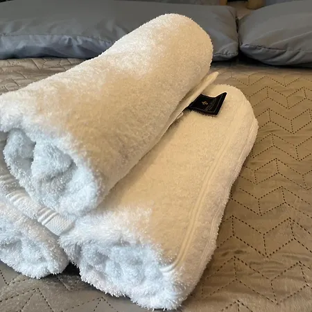 Holiday home - Am Bahnhof Mit Wlan & Garten