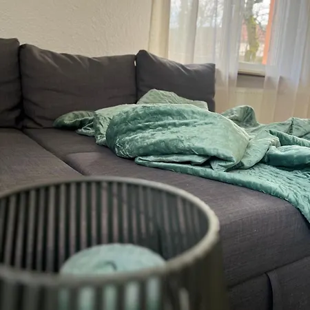 Holiday home - Am Bahnhof Mit Wlan & Garten